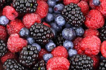 Berries and Antioxidants 
